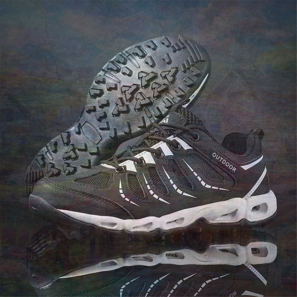 Sumer Round Tip Silver Sneaker - Tech Accessories To Gift 评论和价格