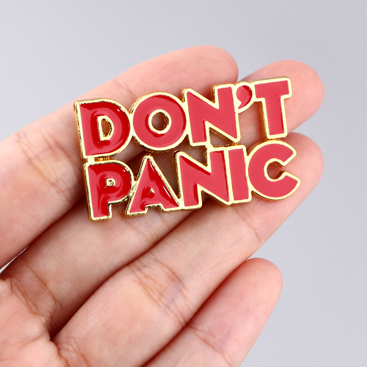Vintage Enamel Pin Brooch Funn - Vintage Tech Accessories 评论和价格